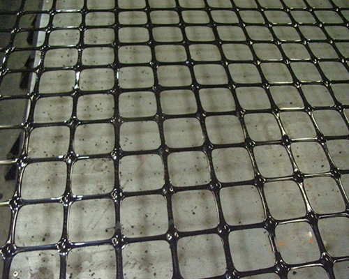 What are the functions of geogrid introduced by the equipment manufacturer of geogrid production line